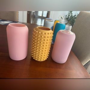 1 L Harper, Goldie and Charlotte